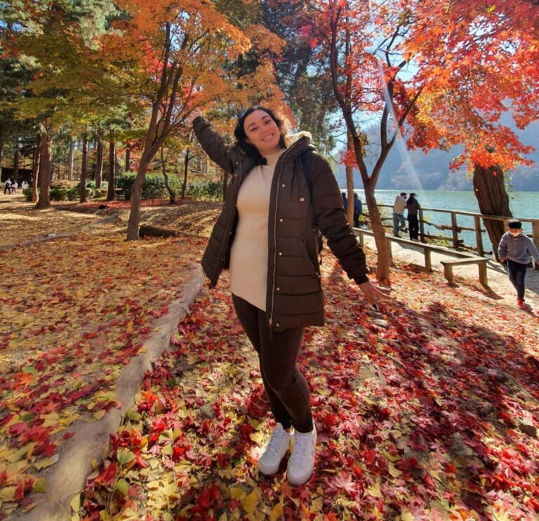 How I Manage My Money: 34-Year-Old Living on $3,300 a Month in a Rental War