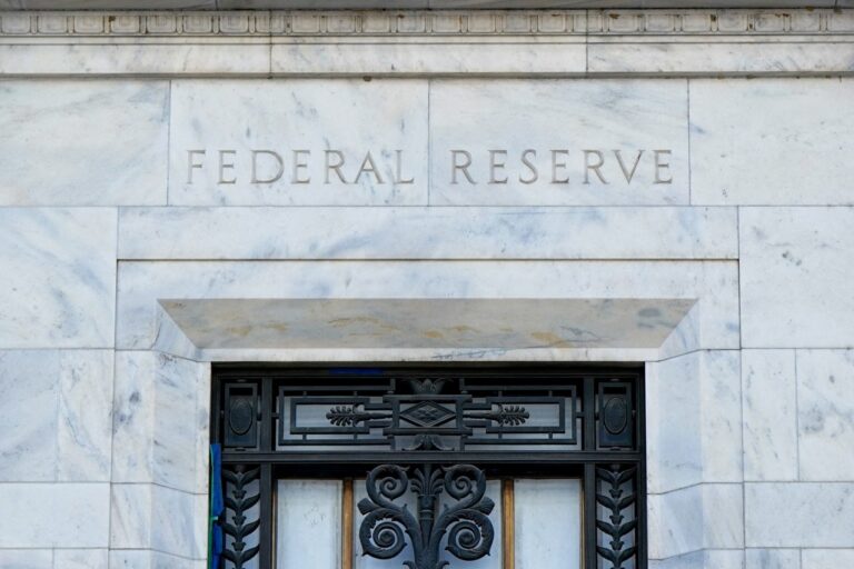 Fed’s Perli: Treasury Purchases to Drop Sharply After Mid-April