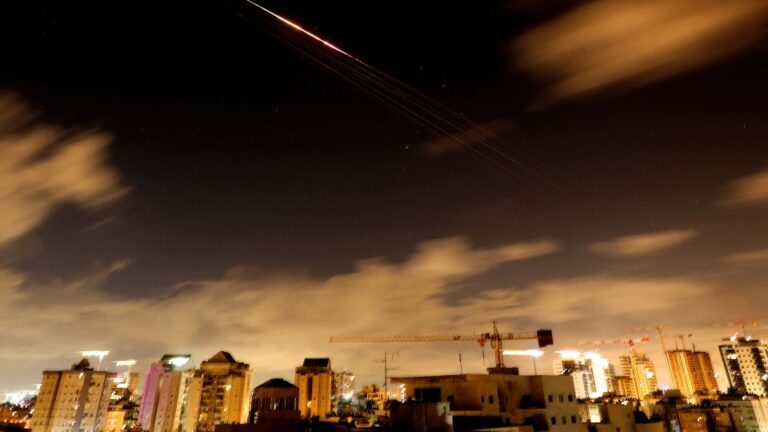 Trump Extends Deadline as Global Energy Crisis Worsens in US-Israel-Iran Conflict