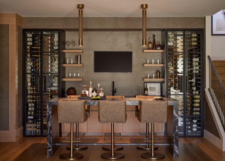 The Rich Bring the Party Home with Après-Ski Bars