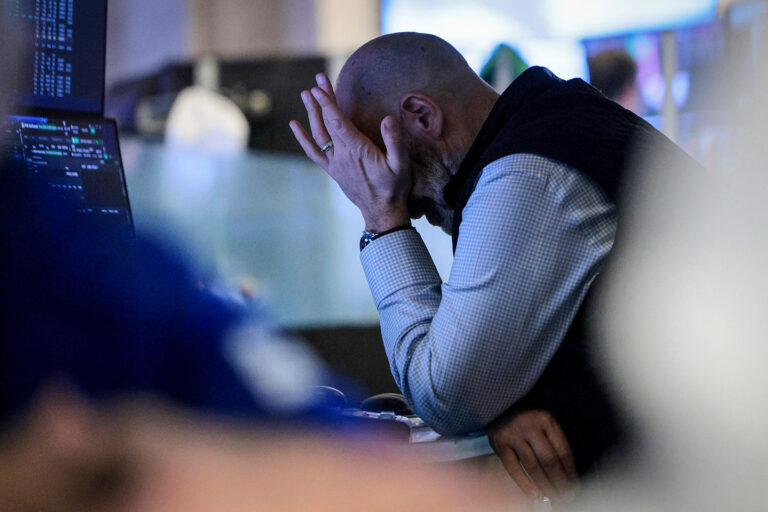 Oil surges to $100 as markets drop and Trump’s Wall Street reassurance falters