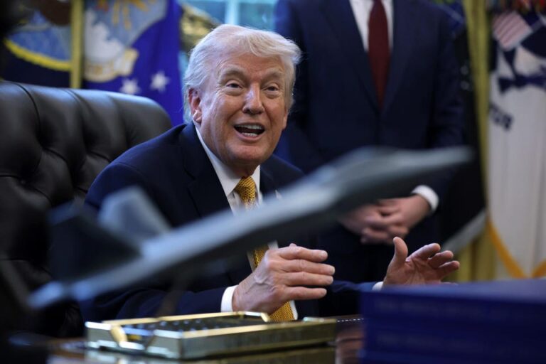 Trump Issues Emergency Order for TSA Payroll