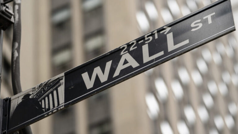 Market Plummets: Dow Down 469, Nasdaq Slides 522, S&P 500 Drops 115