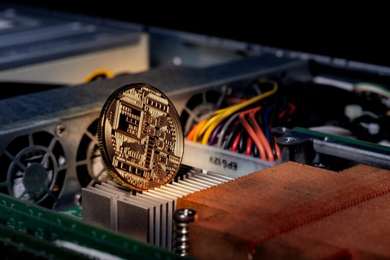 Bitcoin’s Price Forecast Amid $80,000 Mining Costs